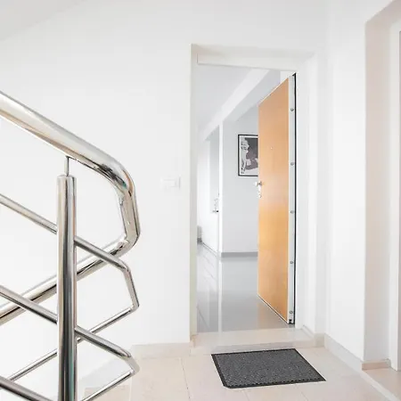 Apartment Ana