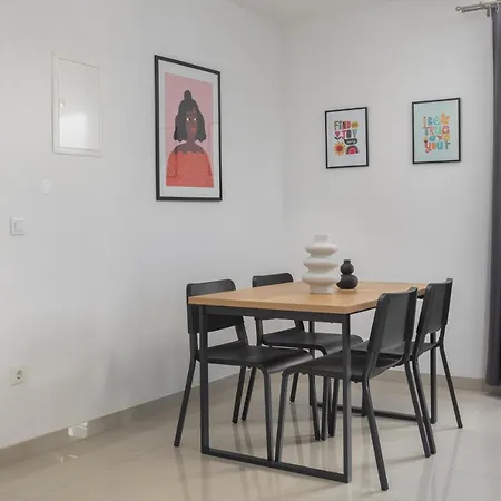 Ana Apartmán *