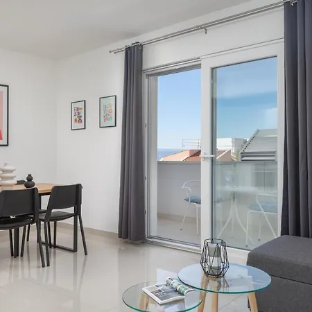 Ana Apartment